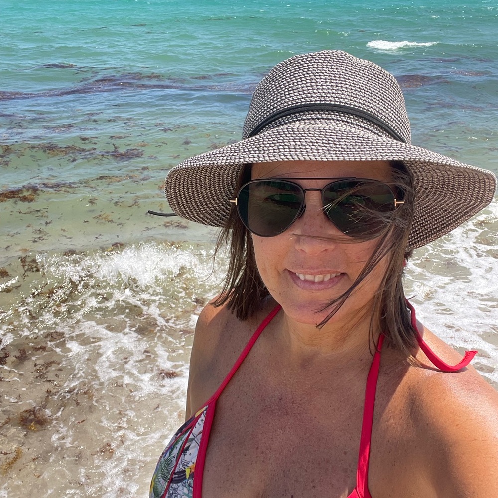 Meet your Posher, Luzmaria